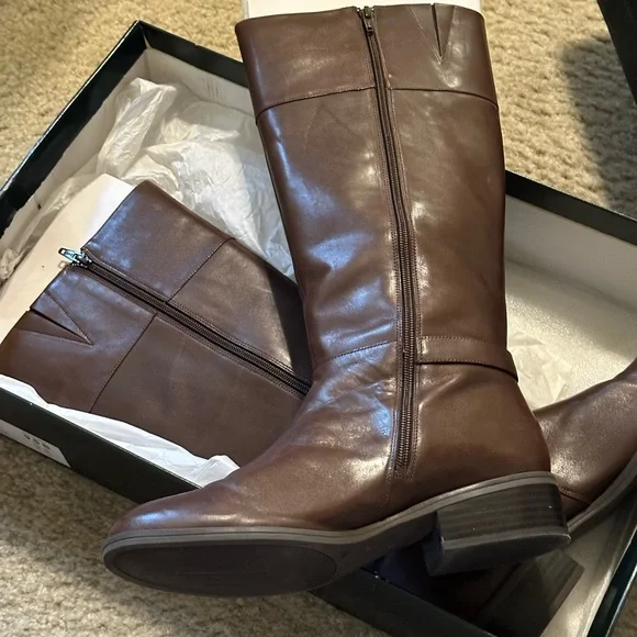 Ralph Lauren Black Leather Boots - Picture 5 of 9